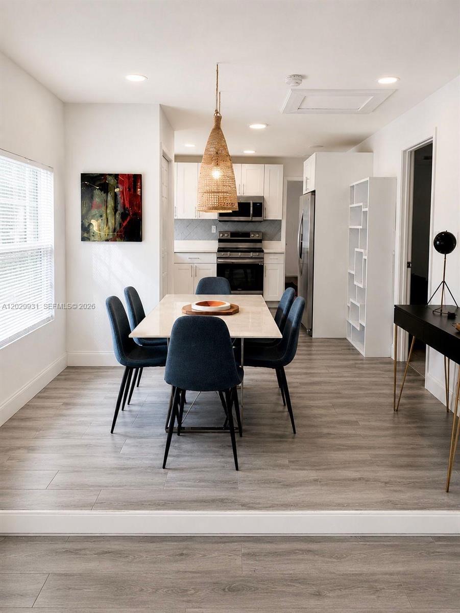 BUENA VISTA GARDENS - Residential Lease