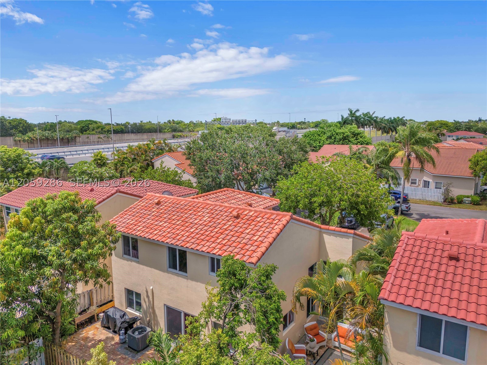 WINSTON PARK - Residential