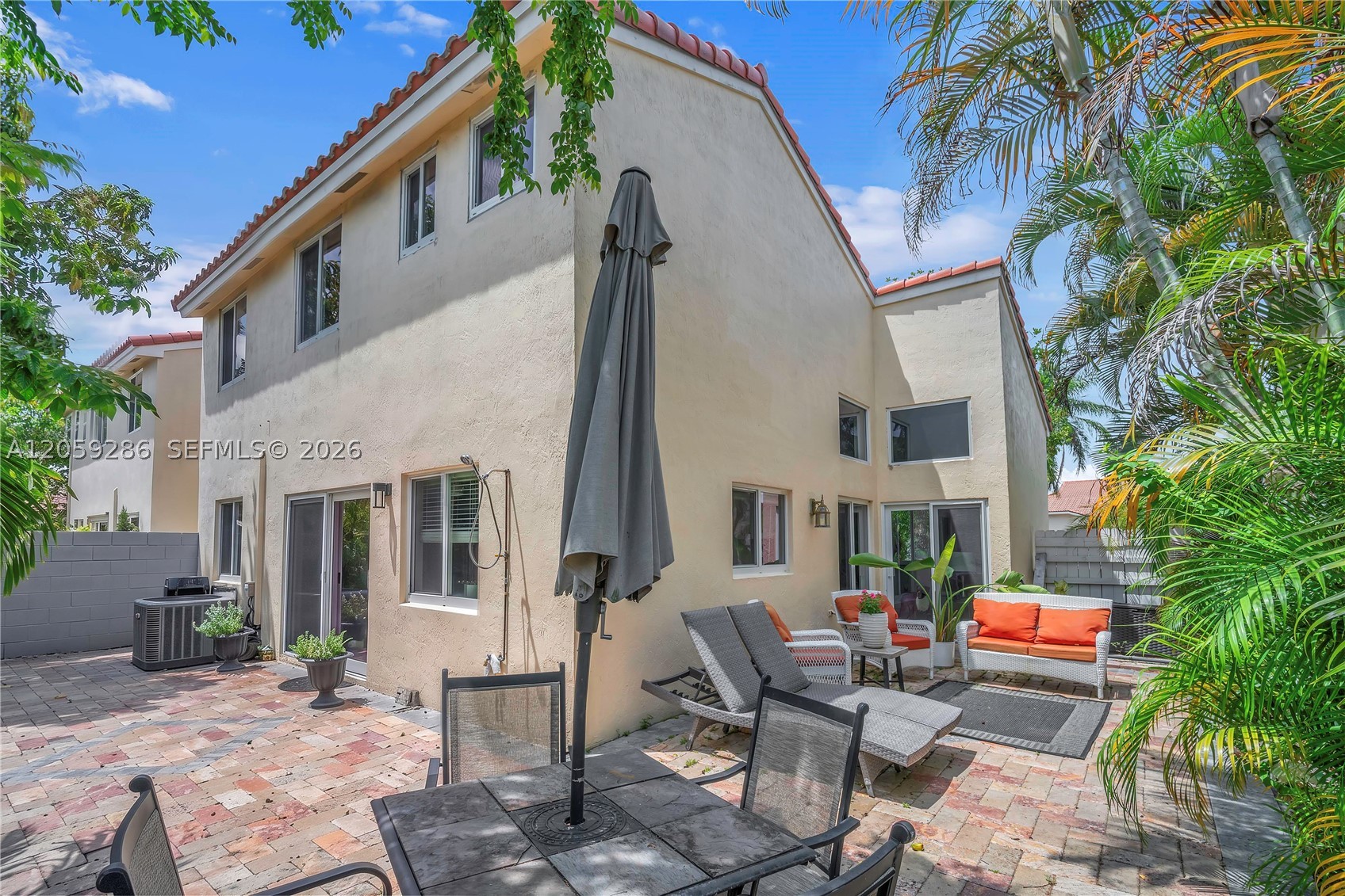 WINSTON PARK - Residential