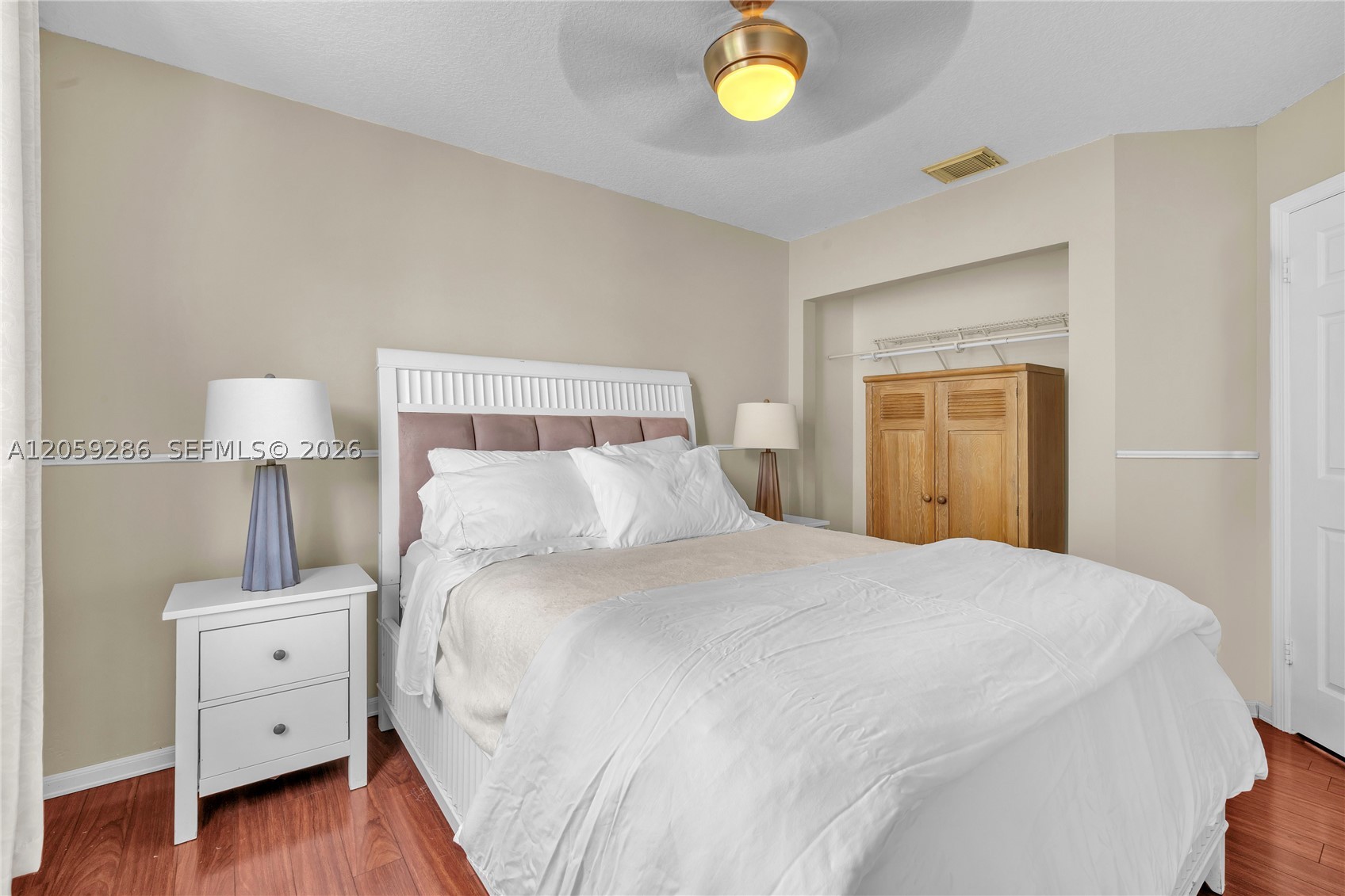 WINSTON PARK - Residential