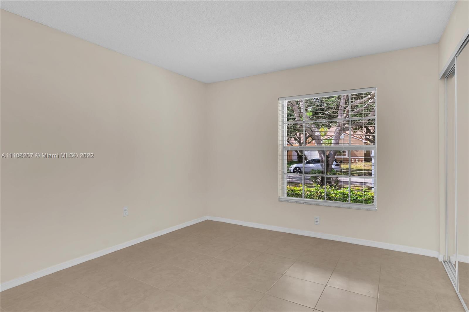FLAMINGO ESTATES - Residential
