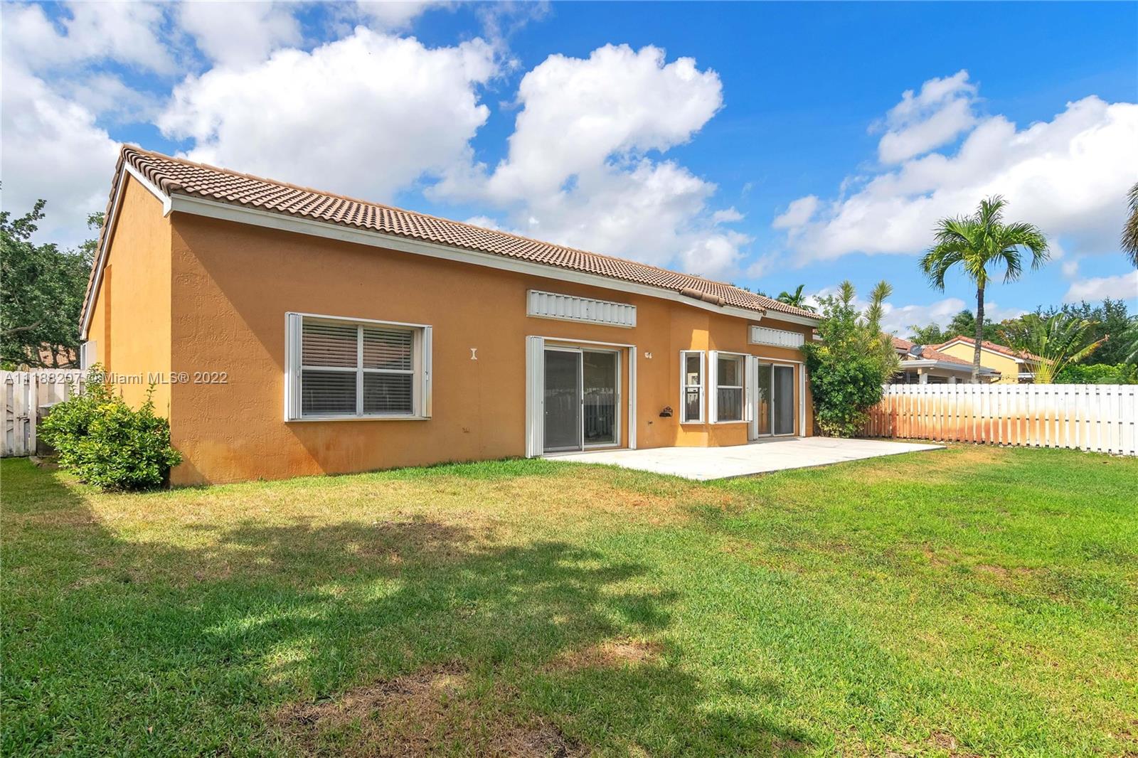 FLAMINGO ESTATES - Residential