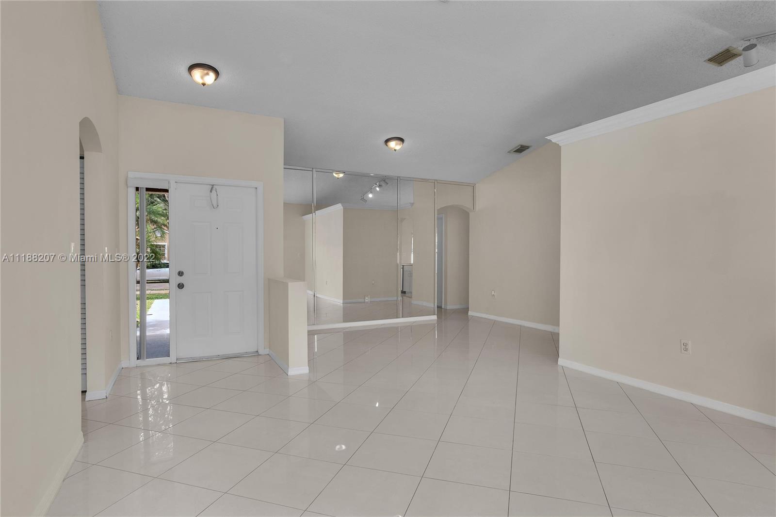 FLAMINGO ESTATES - Residential