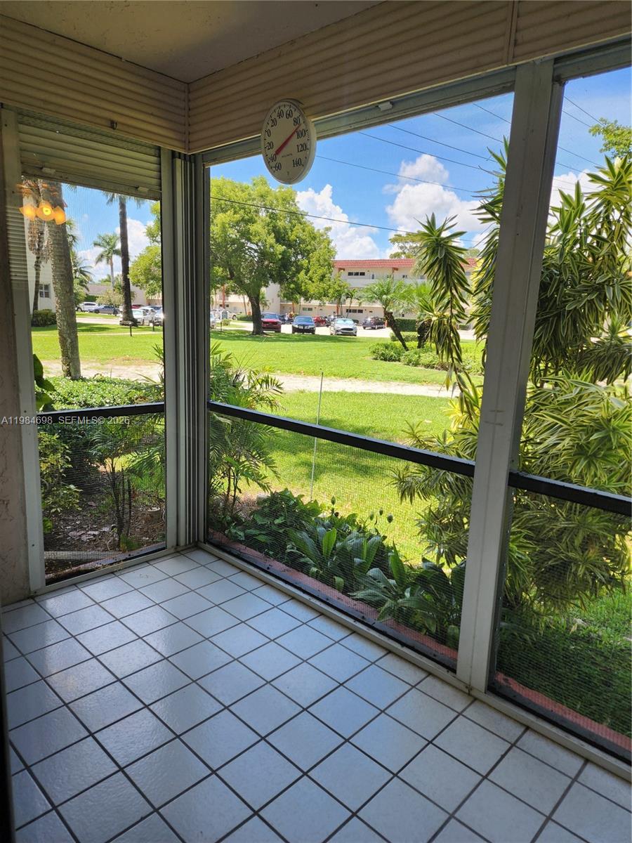 HOLLYBROOK GOLF AND - Residential