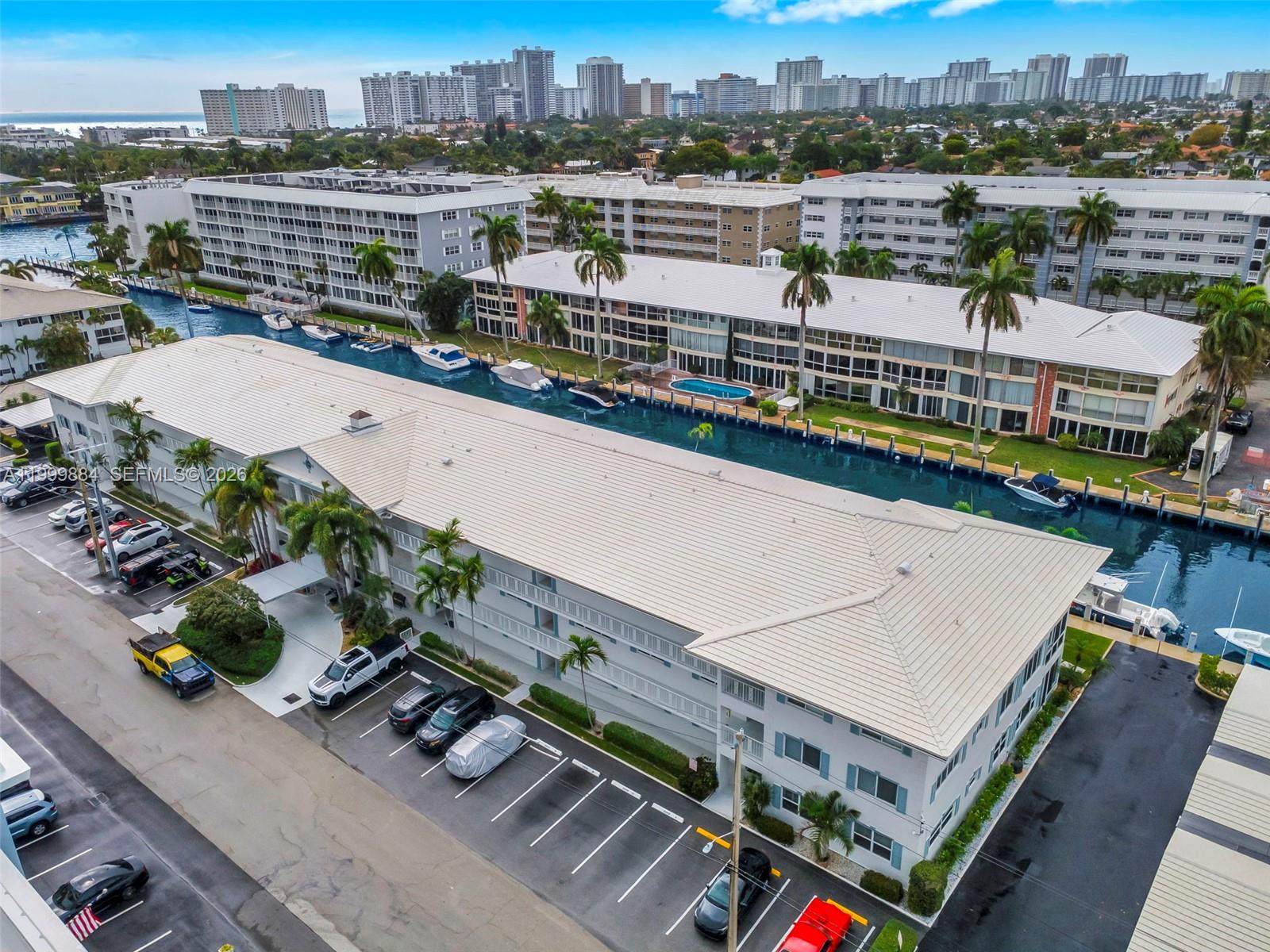 WINDSOR CONDO - Residential