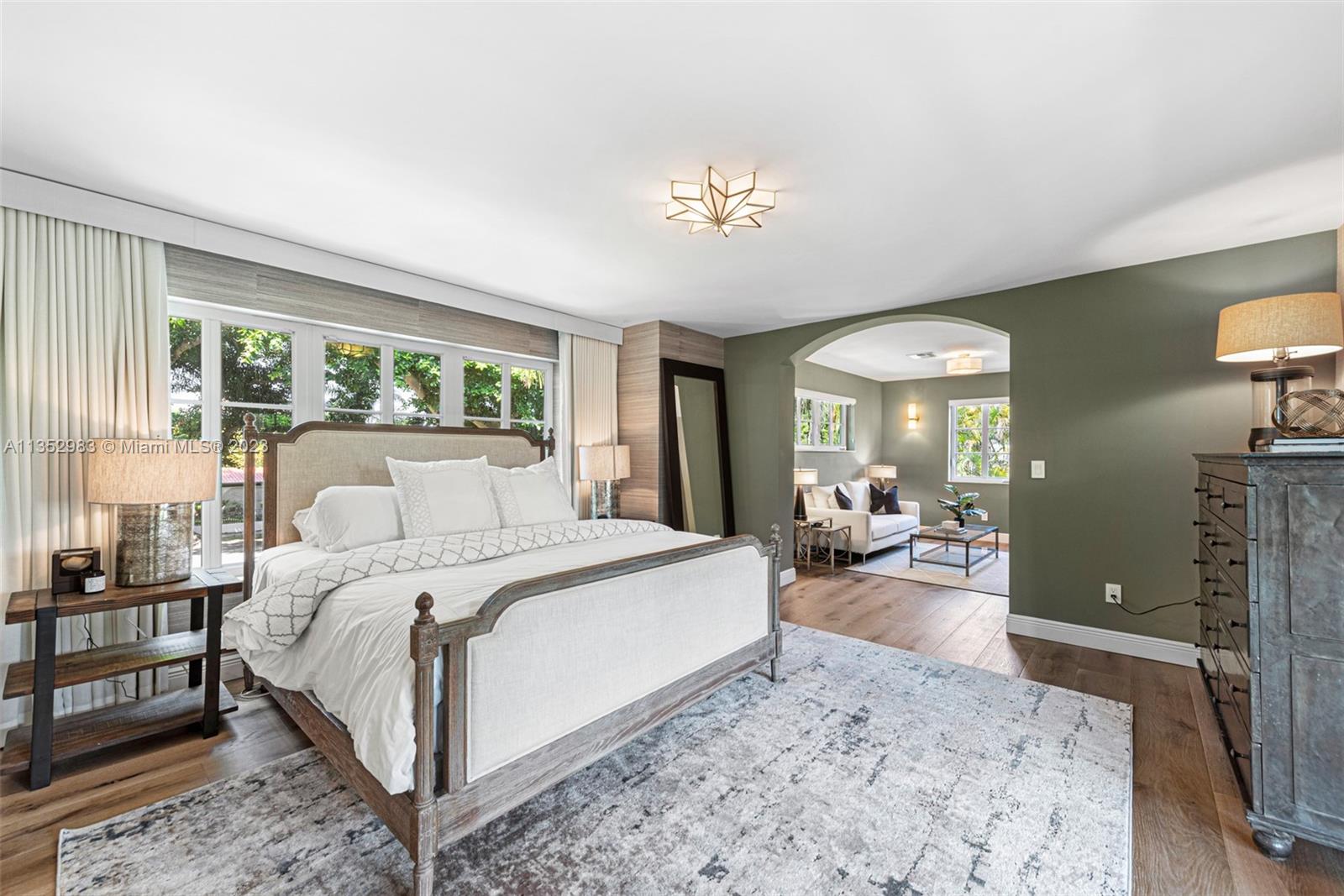 C GABLES COUNTRY CLUB SEC - Residential