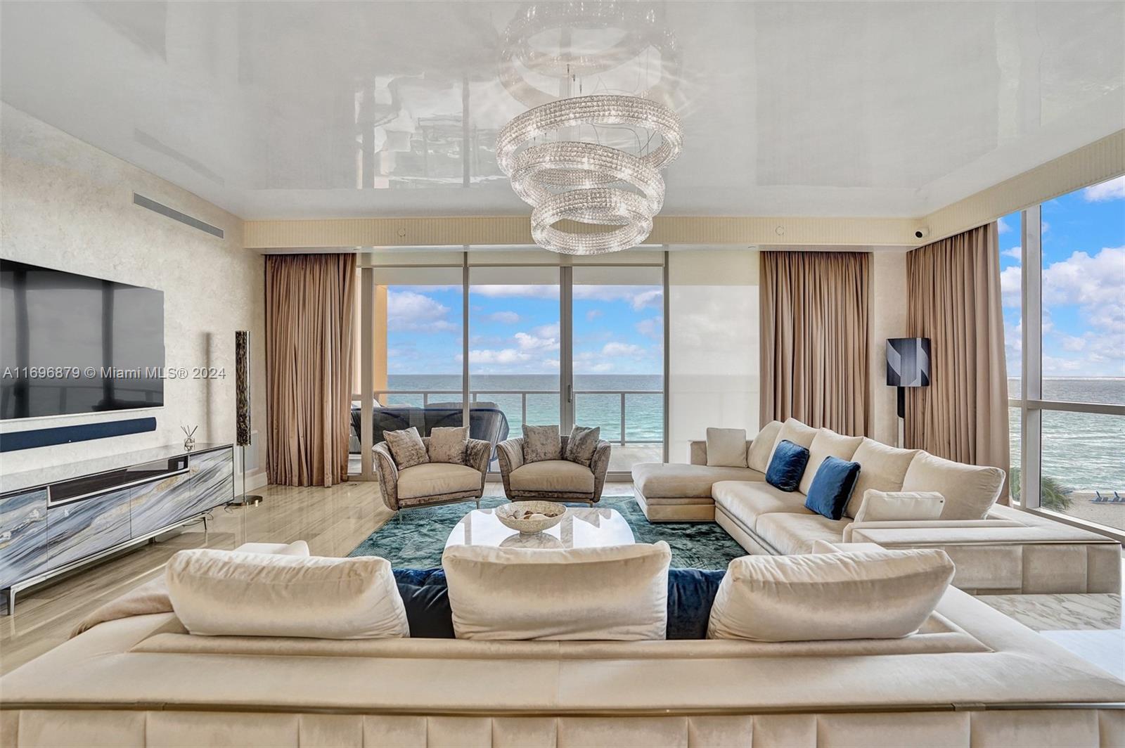 THE MANSIONS AT ACQUALINA - Residential