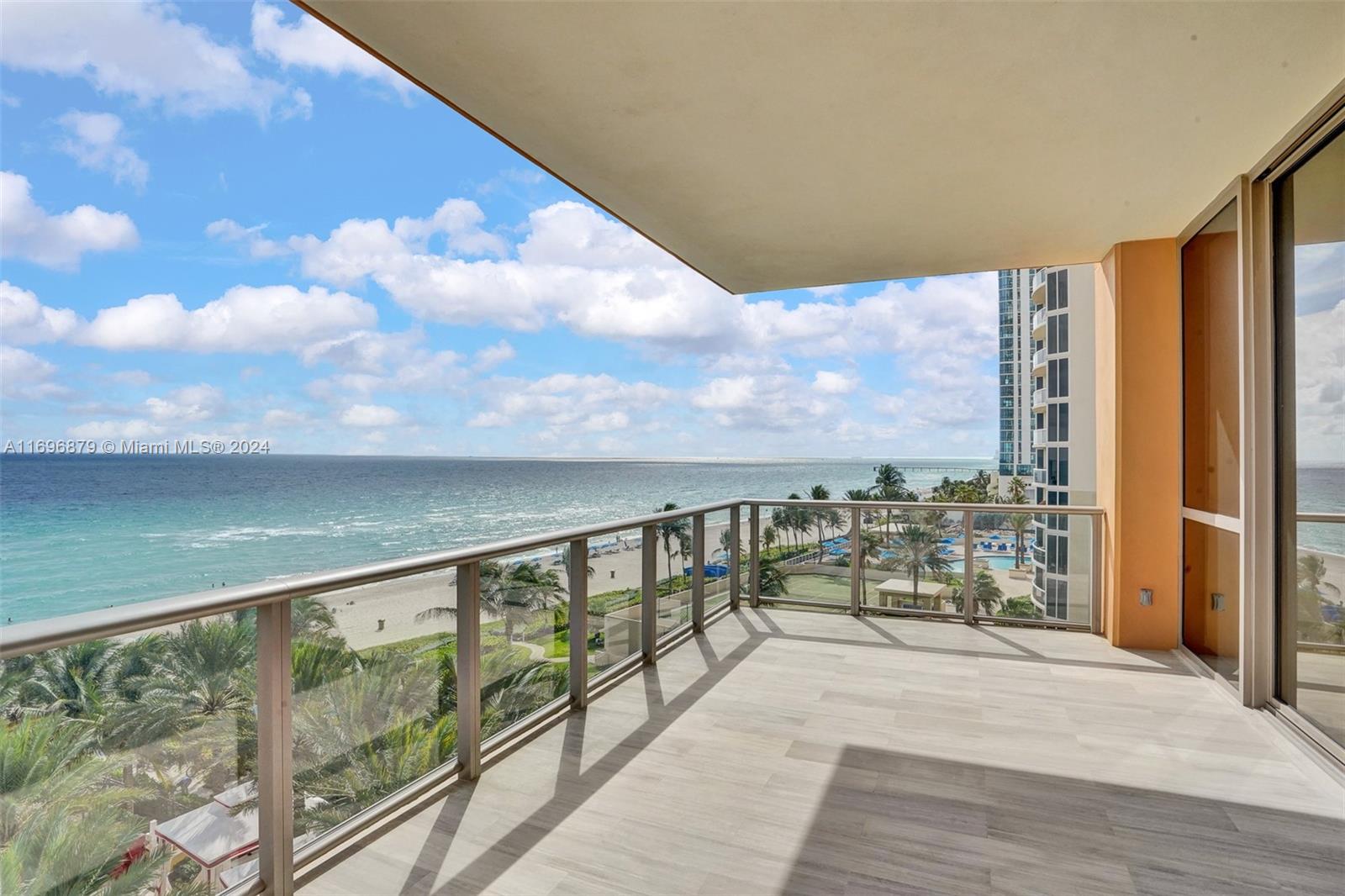 THE MANSIONS AT ACQUALINA - Residential