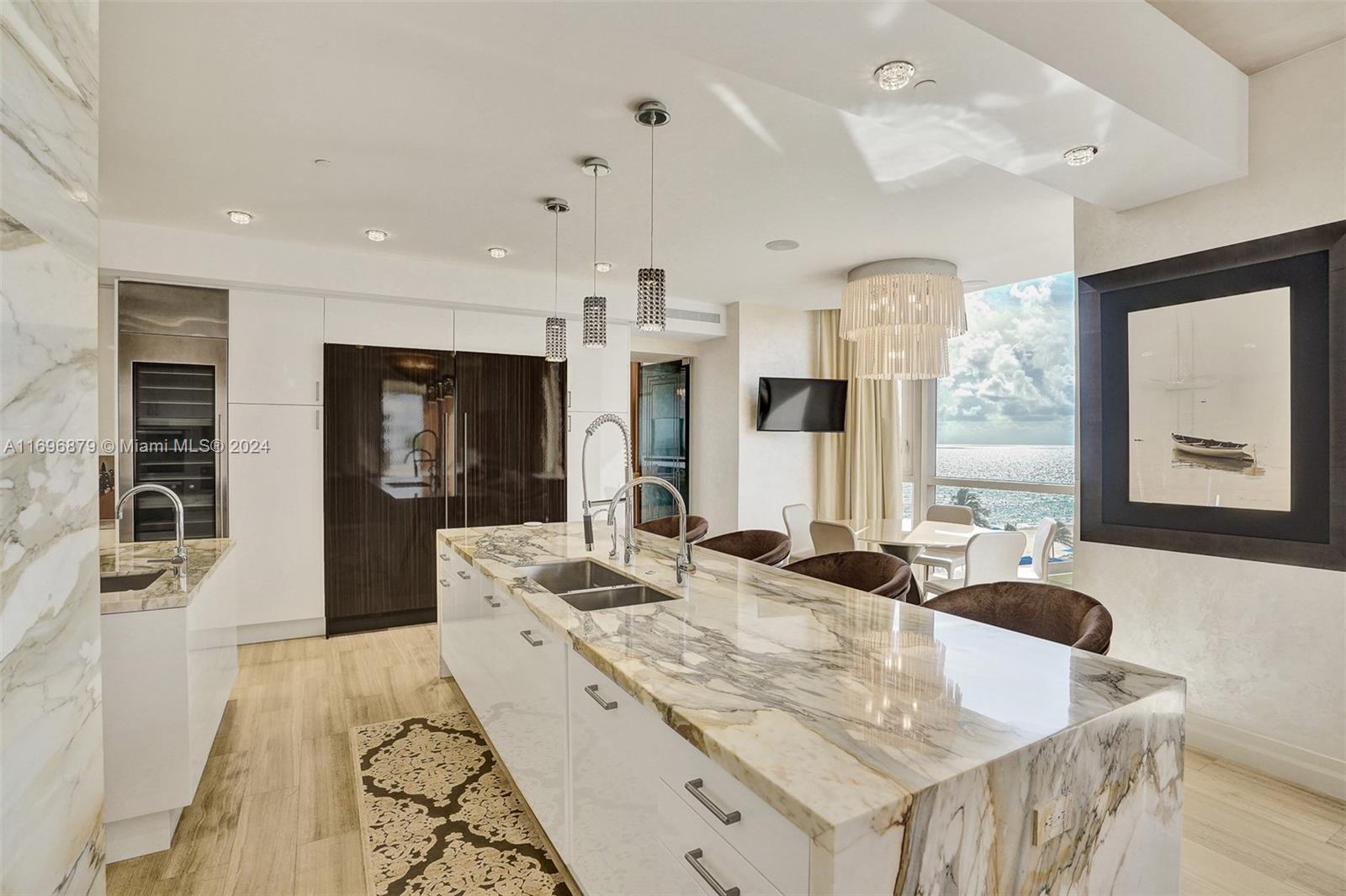 THE MANSIONS AT ACQUALINA - Residential