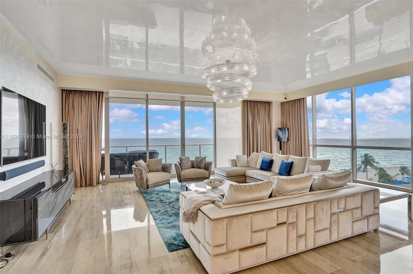 THE MANSIONS AT ACQUALINA - Residential