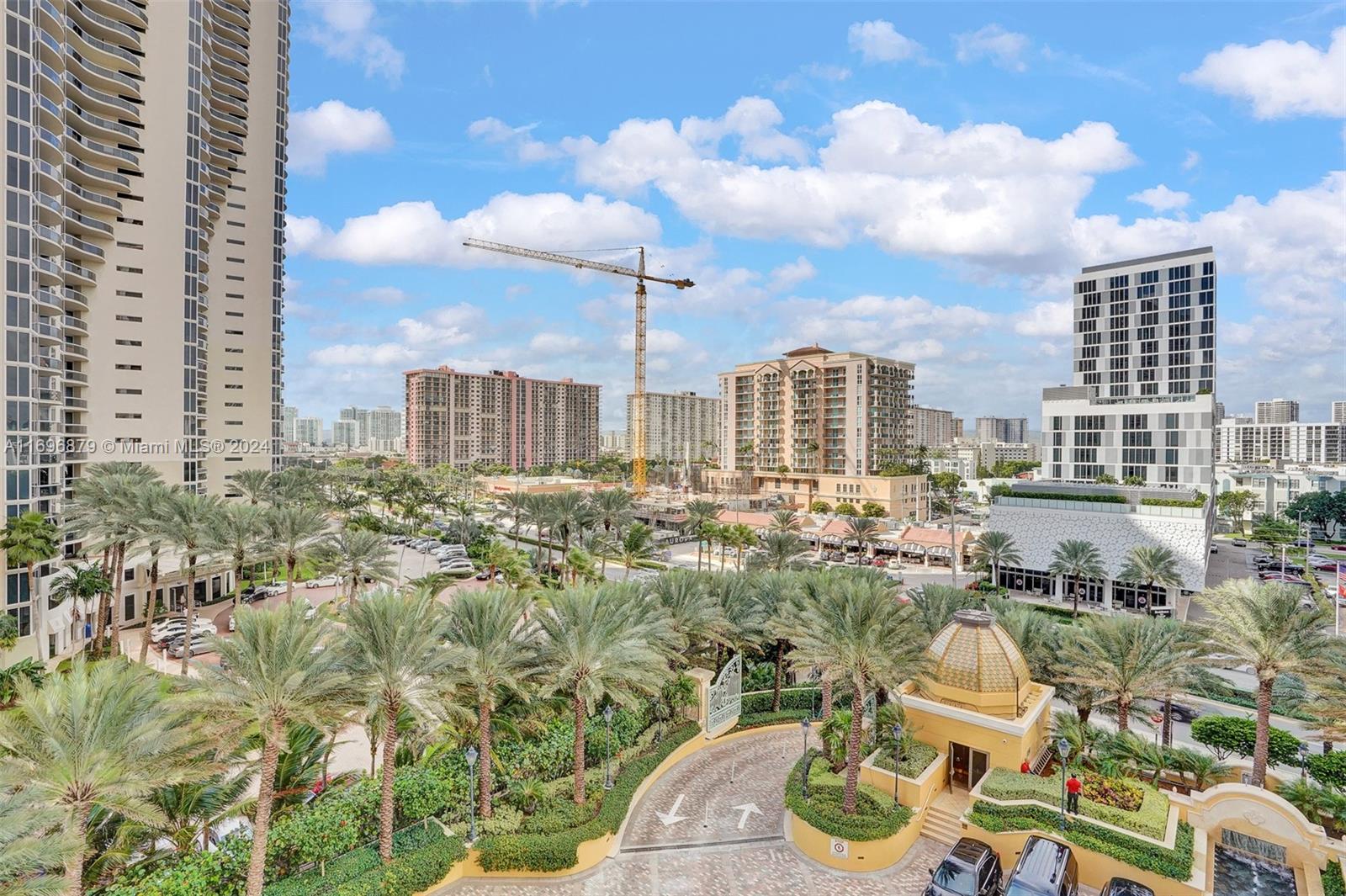 THE MANSIONS AT ACQUALINA - Residential
