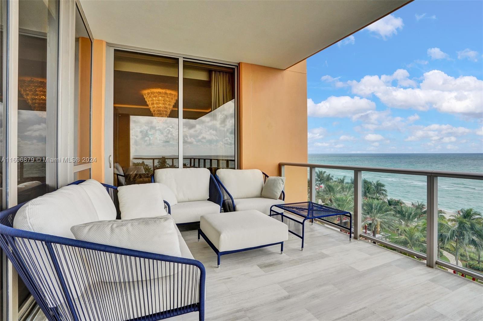 THE MANSIONS AT ACQUALINA - Residential