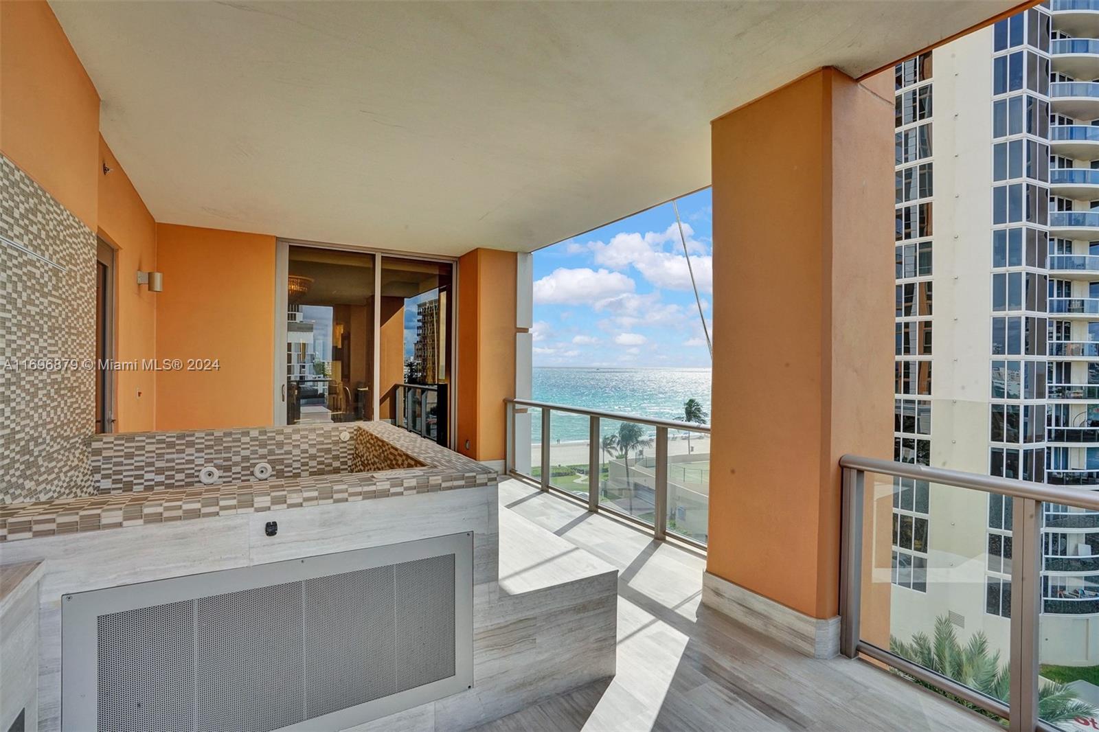 THE MANSIONS AT ACQUALINA - Residential