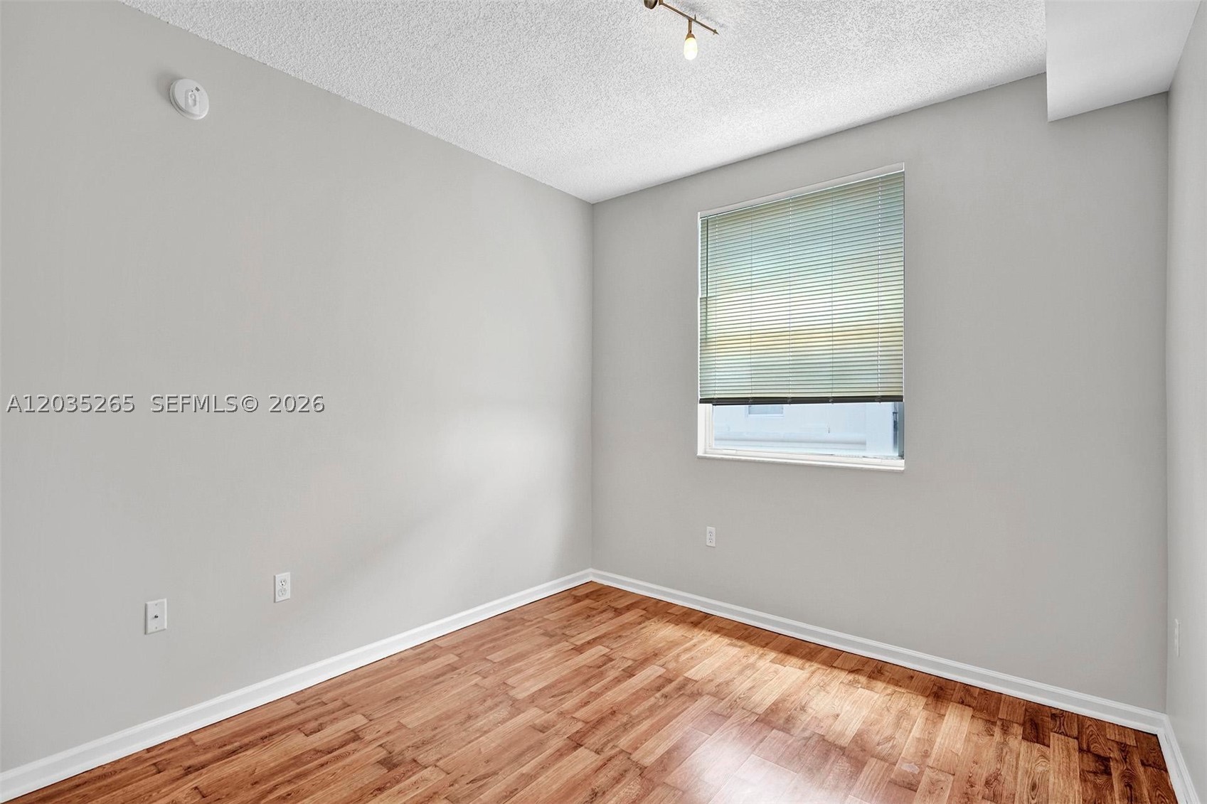 PORTO BELLAGIO CONDO - Residential Lease