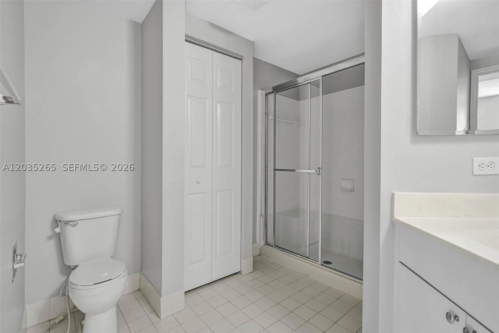 PORTO BELLAGIO CONDO - Residential Lease
