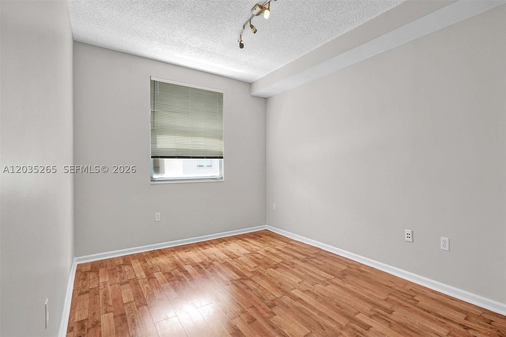 PORTO BELLAGIO CONDO - Residential Lease