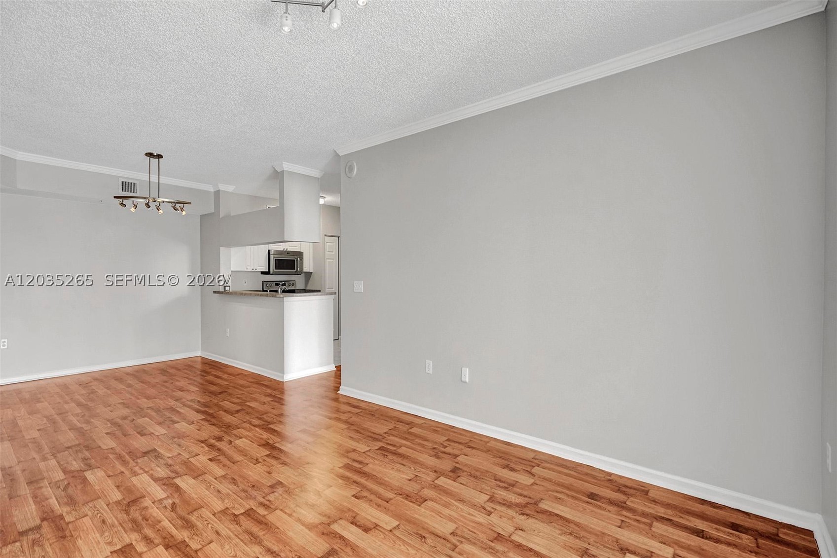 PORTO BELLAGIO CONDO - Residential Lease