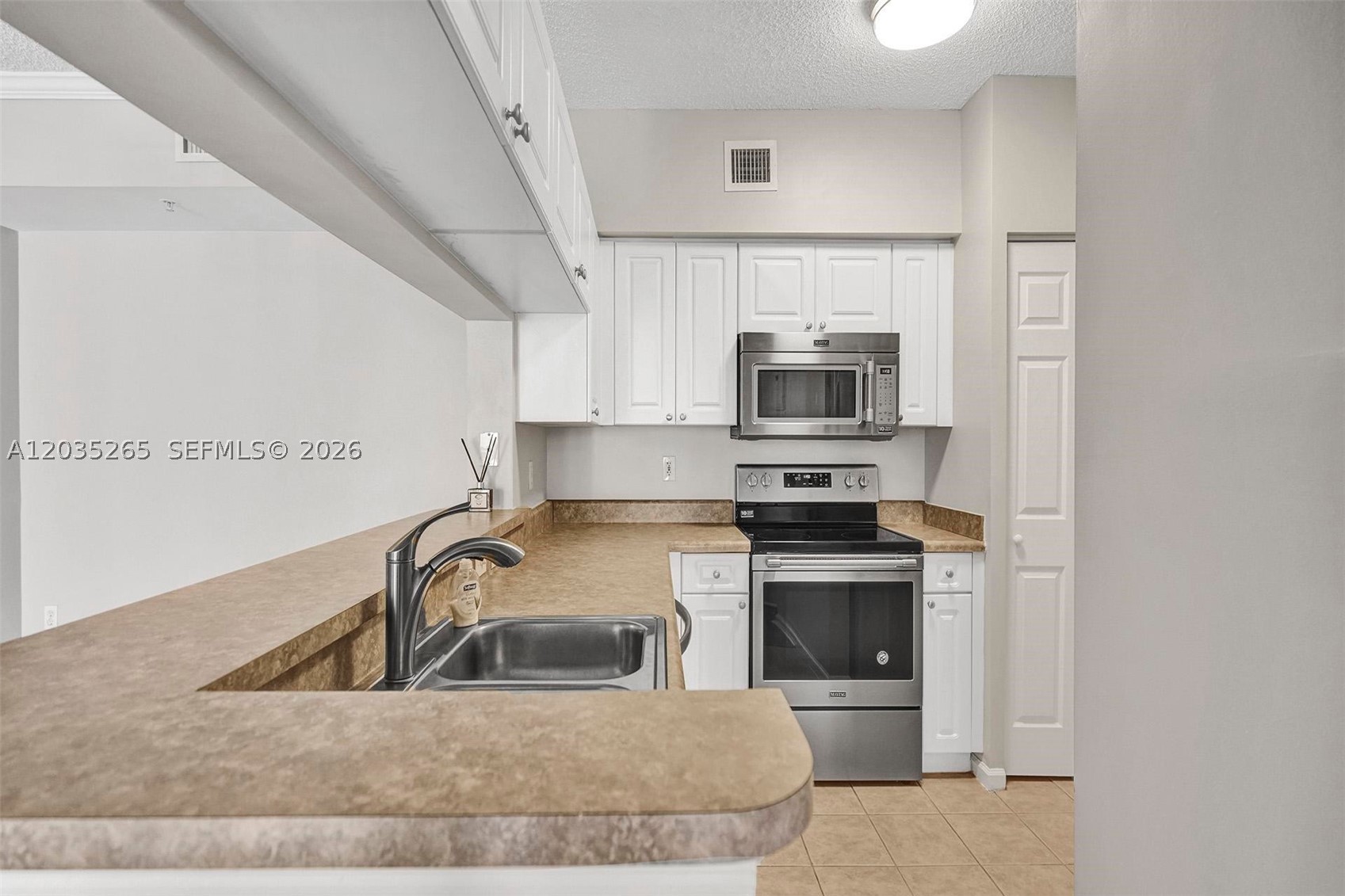 PORTO BELLAGIO CONDO - Residential Lease