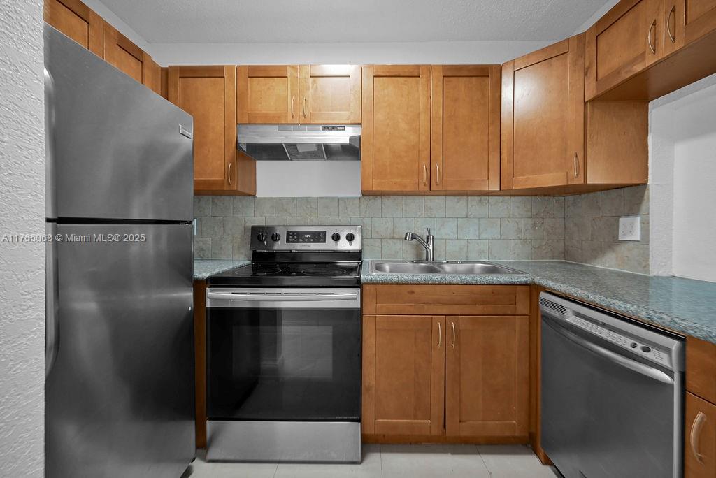 KIMBERLY FOREST - Residential Lease