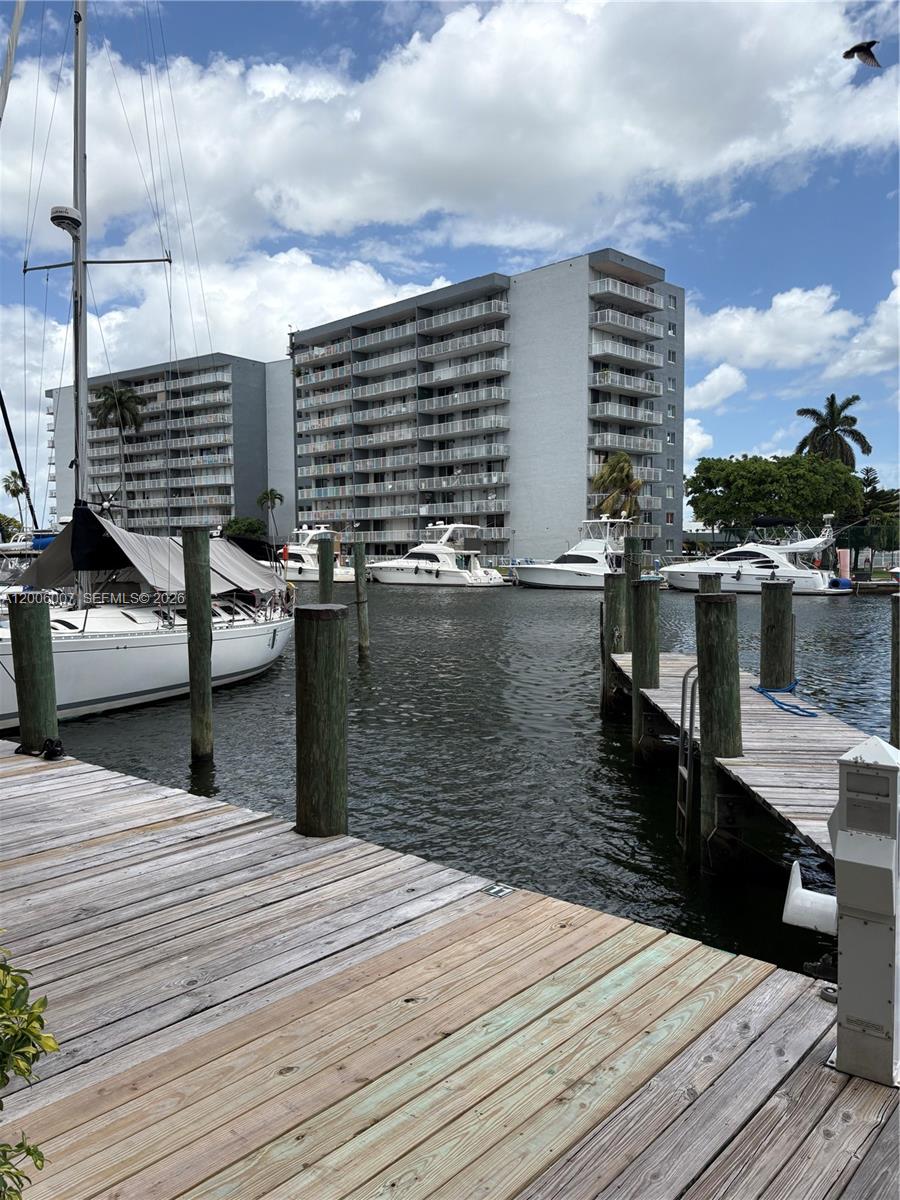 RIVER RUN SOUTH MARINA CO - Land