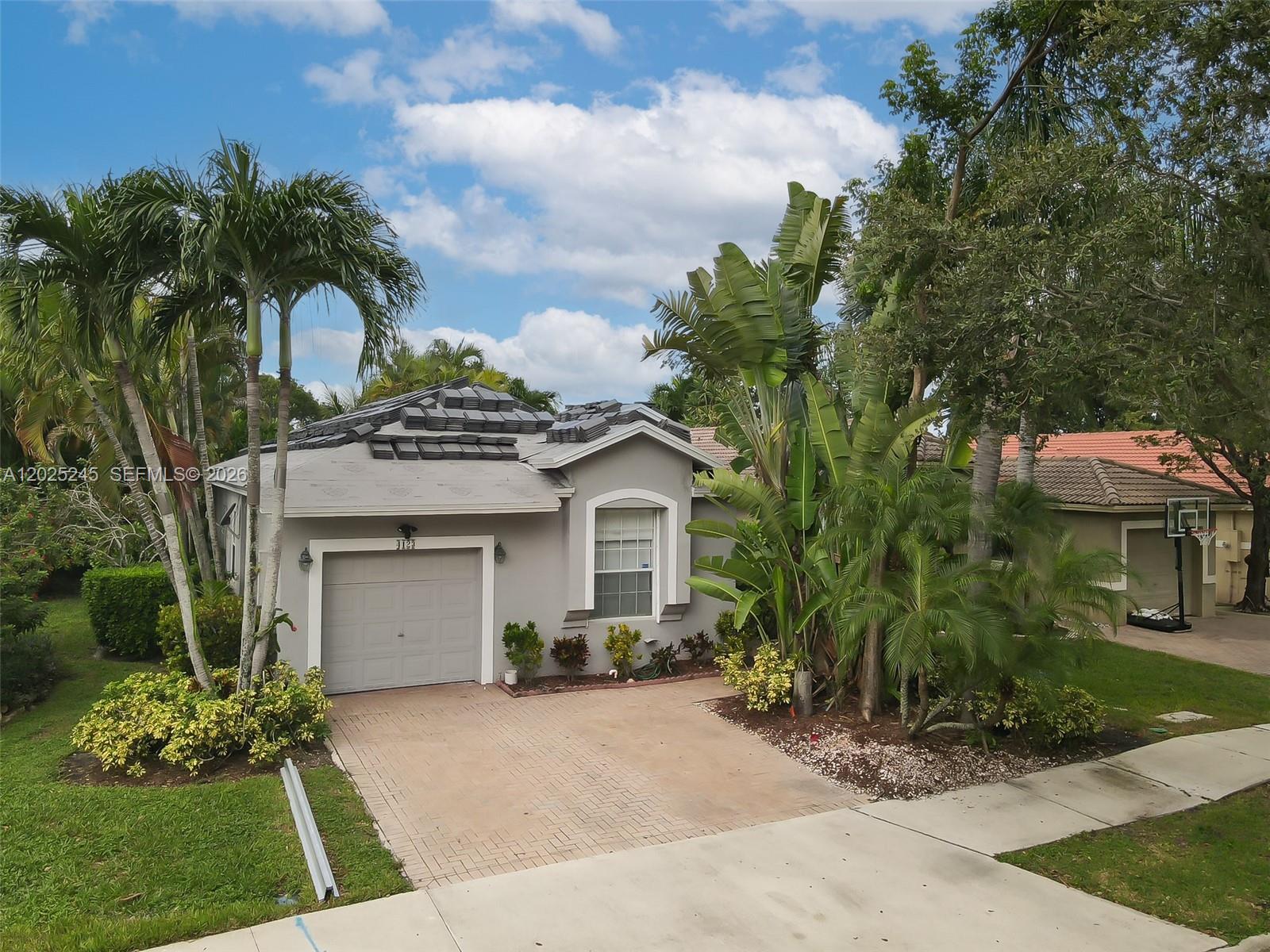 SAPPHIRE SHORES-SAPPHIRE - Residential