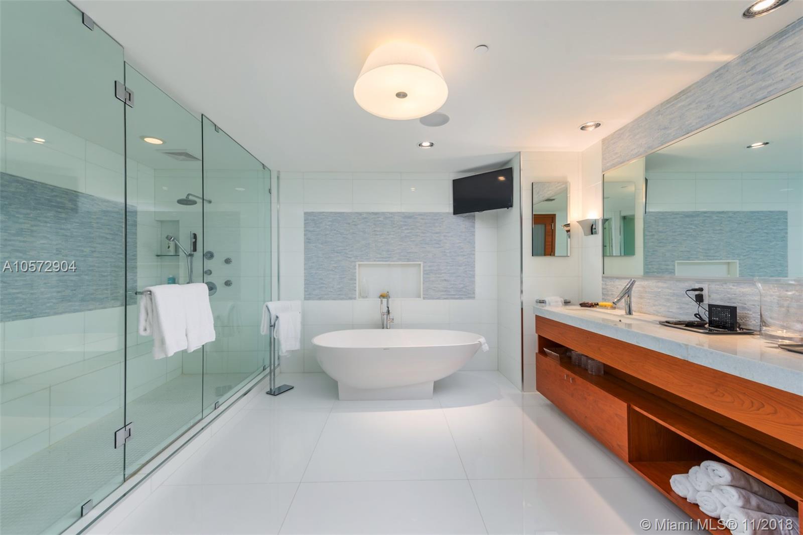 THE RESIDENCES AT THE BAT - Residential