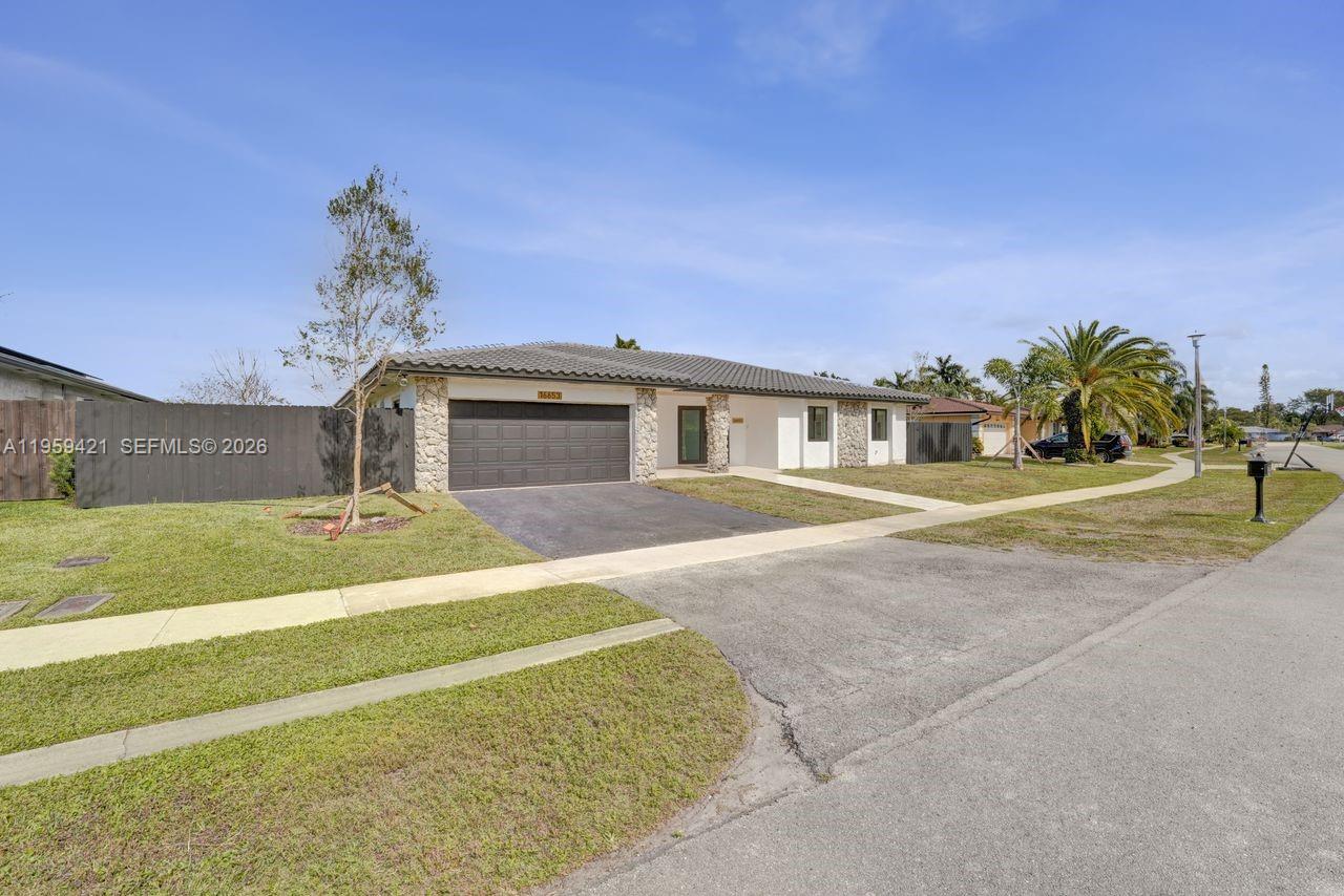 BONAVENTURE LAKES 3RD ADD - Residential