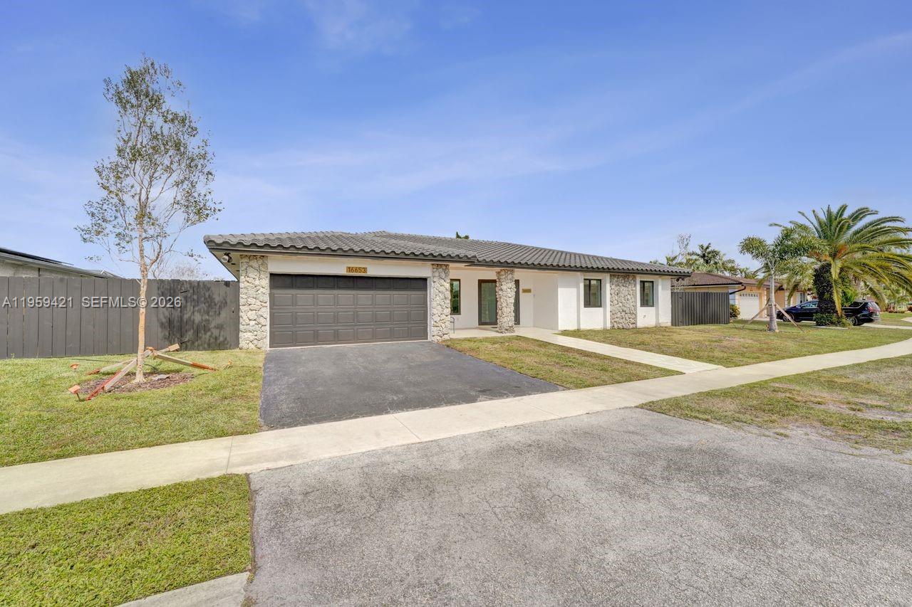 BONAVENTURE LAKES 3RD ADD - Residential