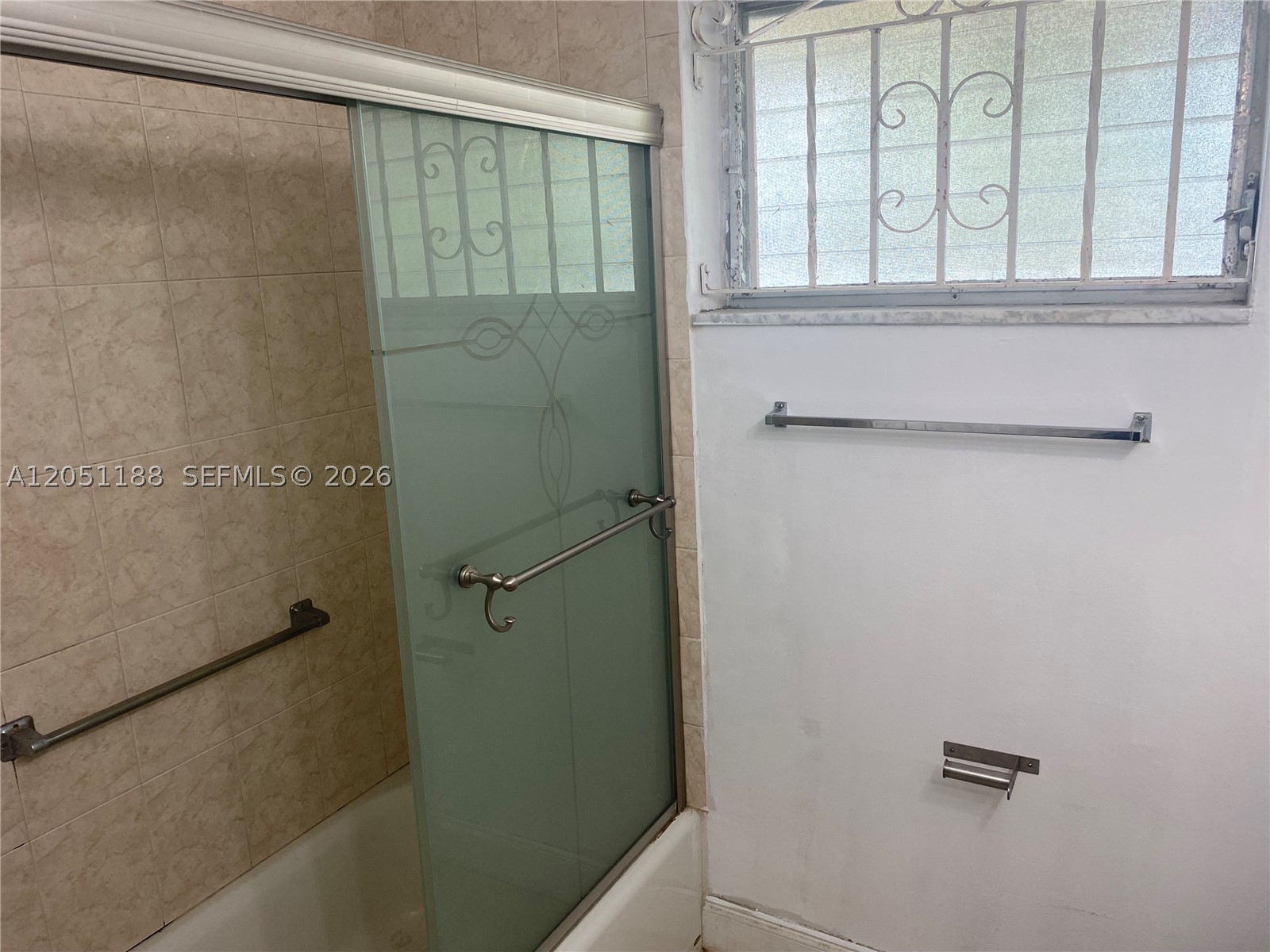 FIRST HORIZONS CONDO - Residential Lease