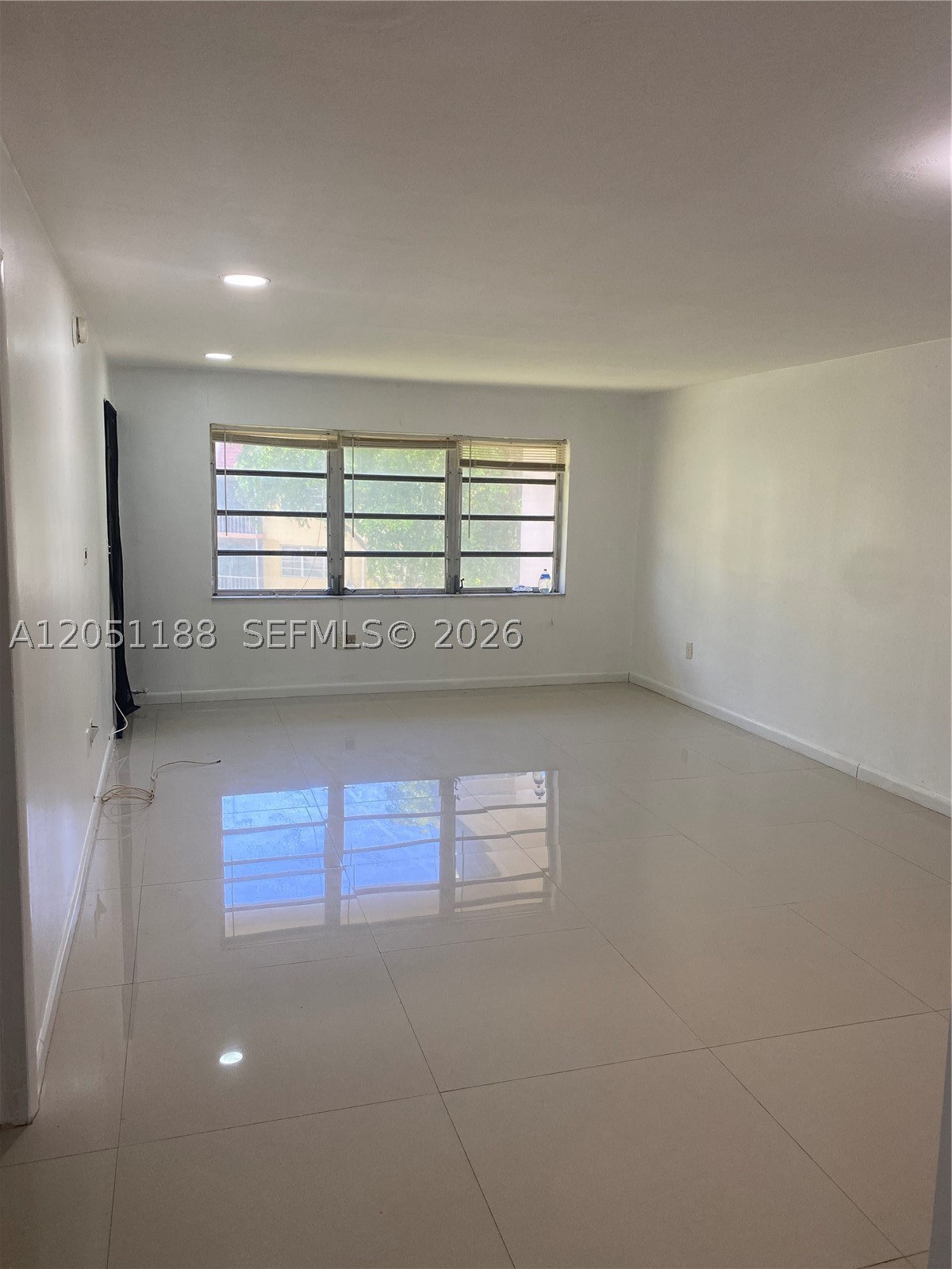 FIRST HORIZONS CONDO - Residential Lease