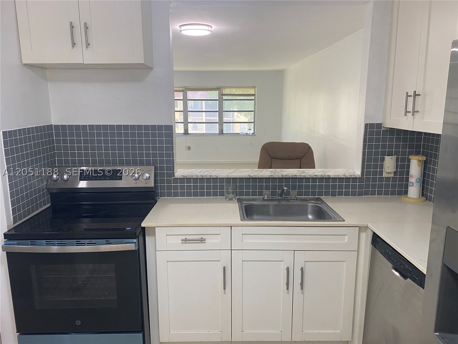 FIRST HORIZONS CONDO - Residential Lease