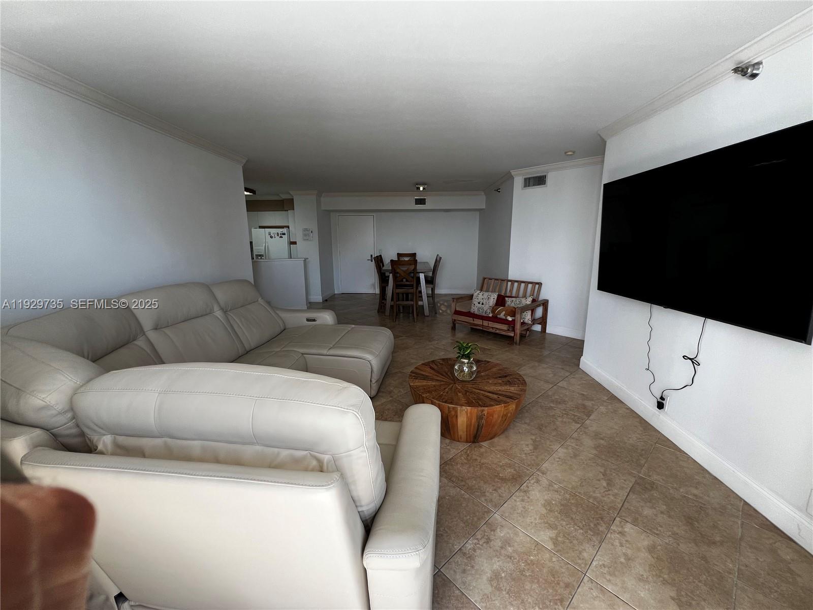 MYSTIC POINTE TOWER 600 - Residential