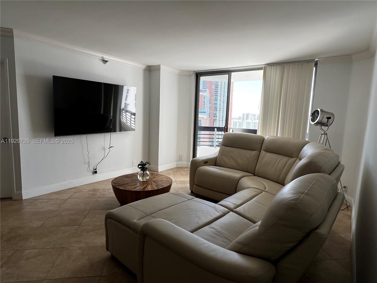 MYSTIC POINTE TOWER 600 - Residential