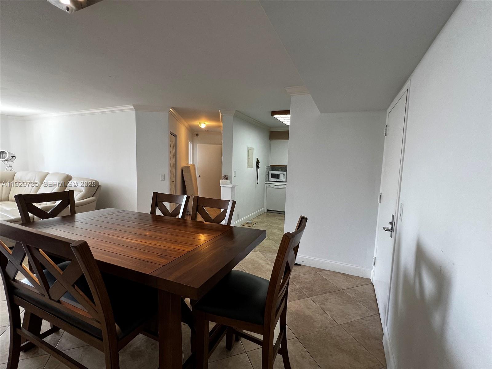 MYSTIC POINTE TOWER 600 - Residential