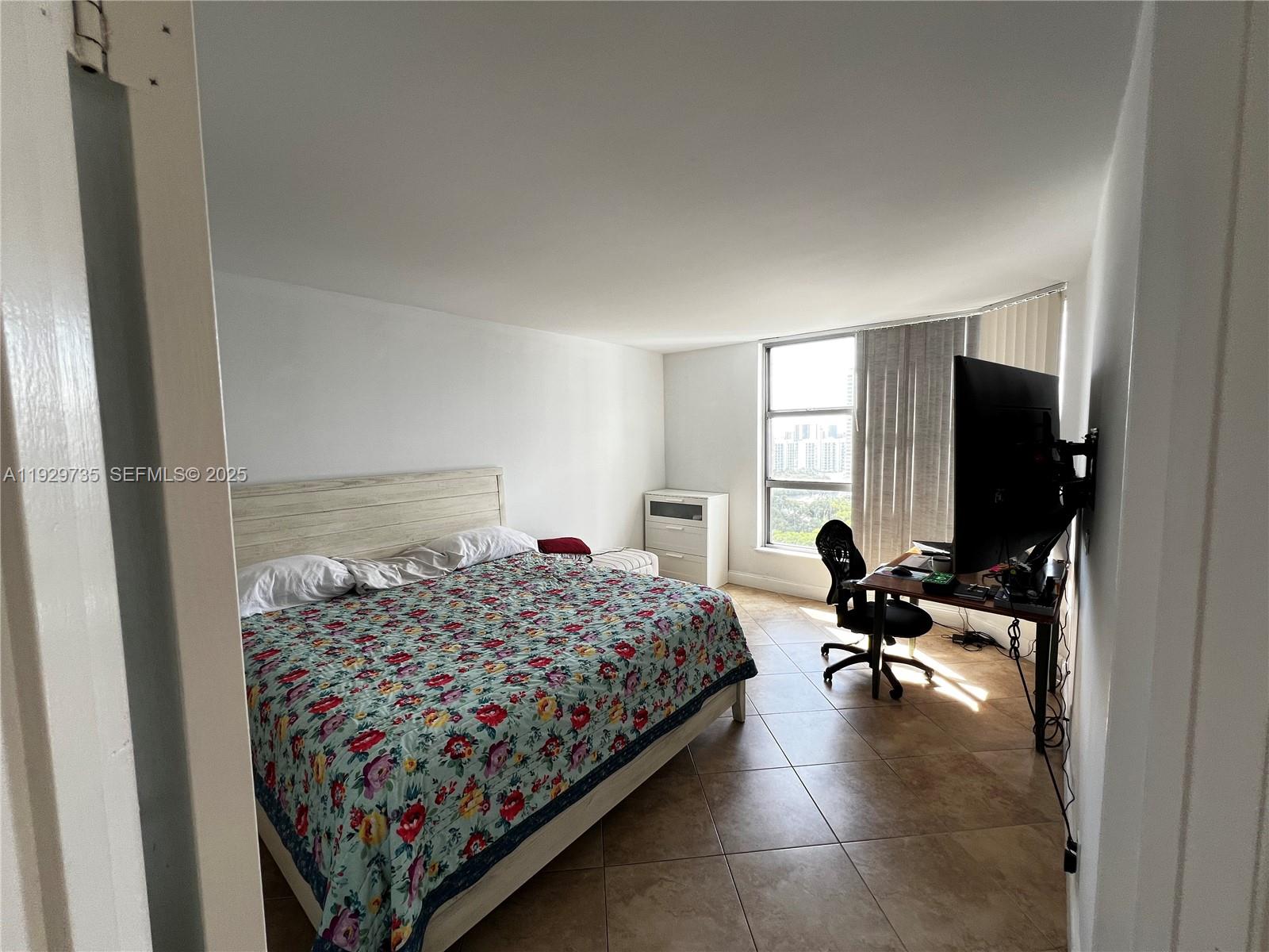 MYSTIC POINTE TOWER 600 - Residential