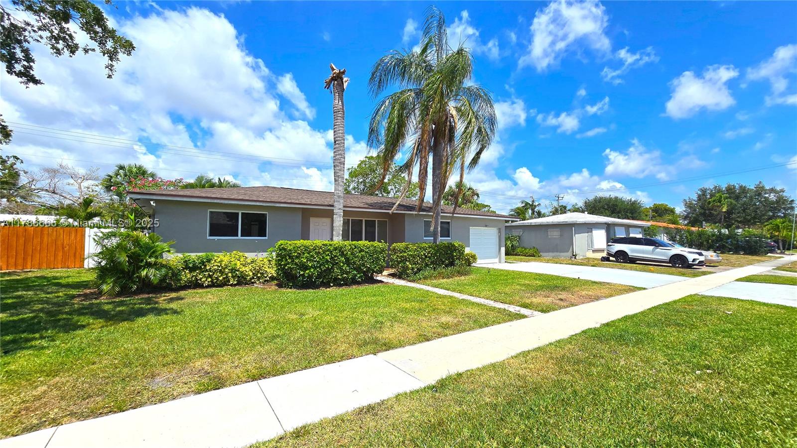 BOCA RATON SQUARE UNIT 2 - Residential Lease