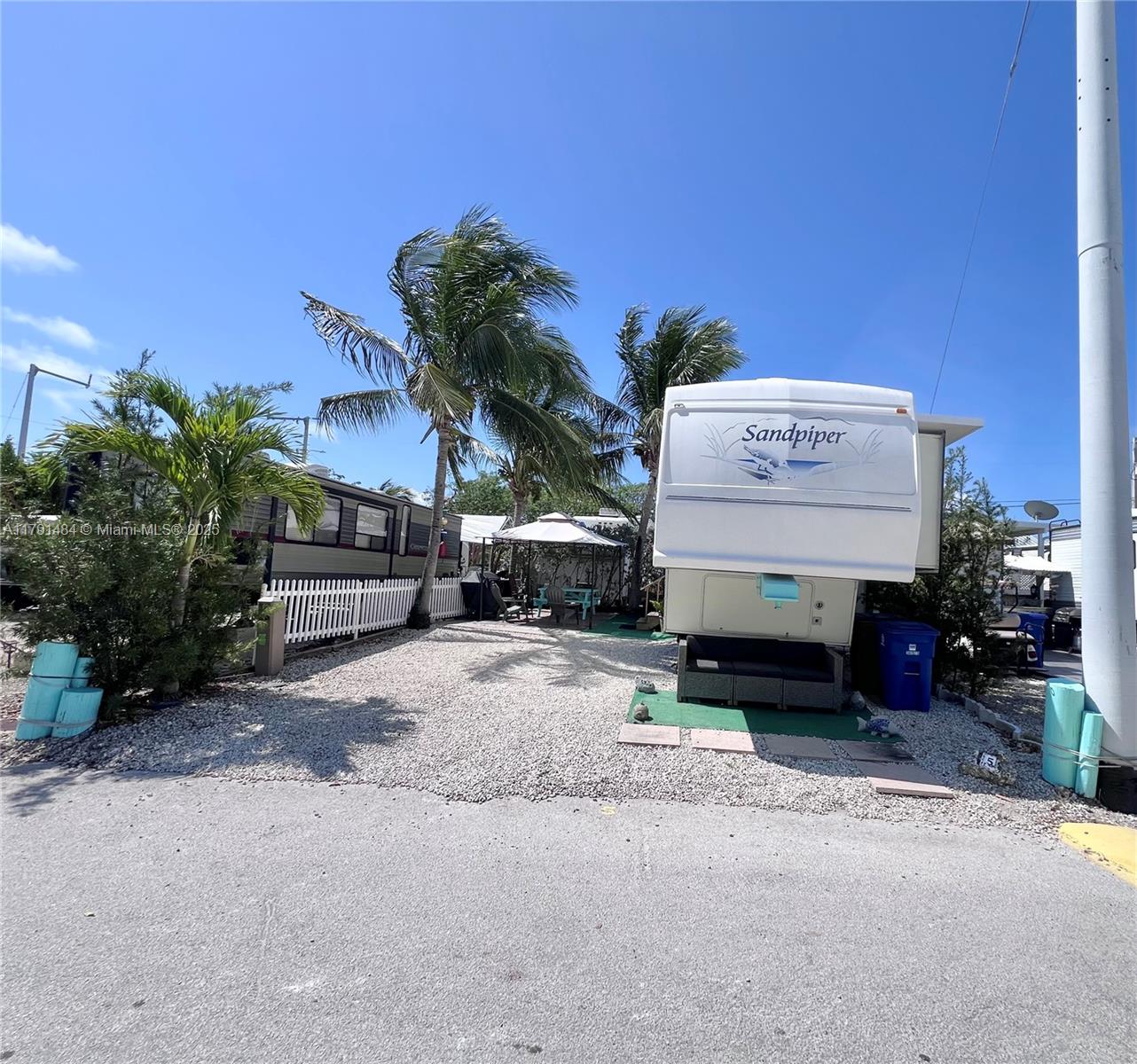 CALUSA CAMPGROUND - Land