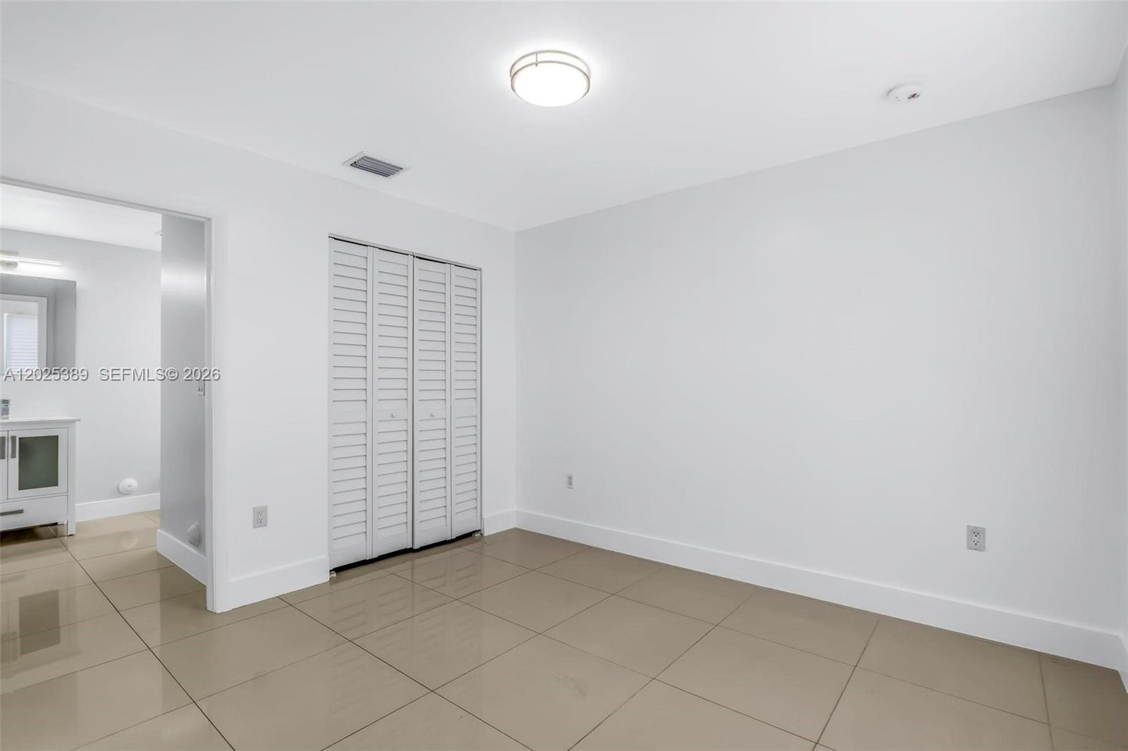 WOODMERE SUB - Residential Lease