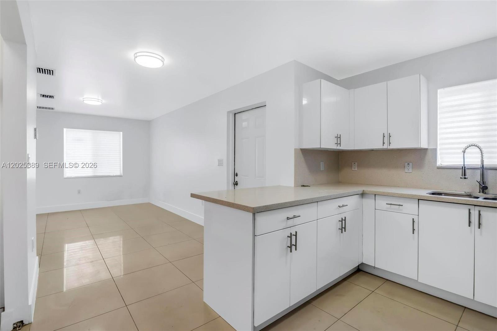 WOODMERE SUB - Residential Lease