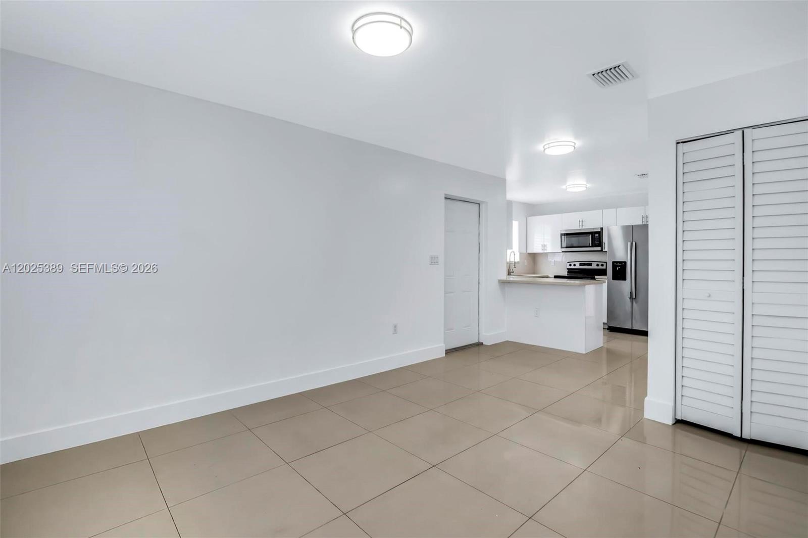 WOODMERE SUB - Residential Lease
