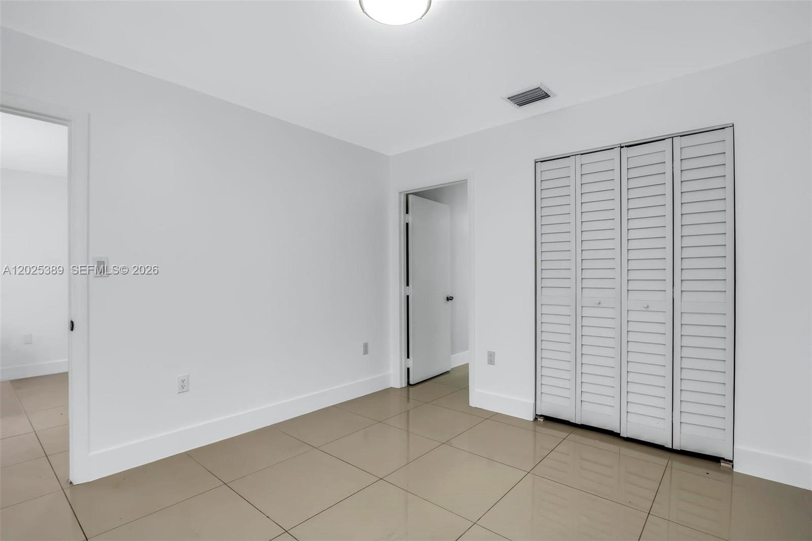 WOODMERE SUB - Residential Lease