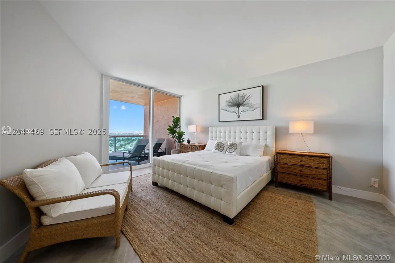 PORTOFINO TOWER CONDO - Residential