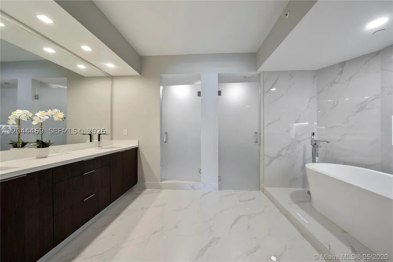 PORTOFINO TOWER CONDO - Residential