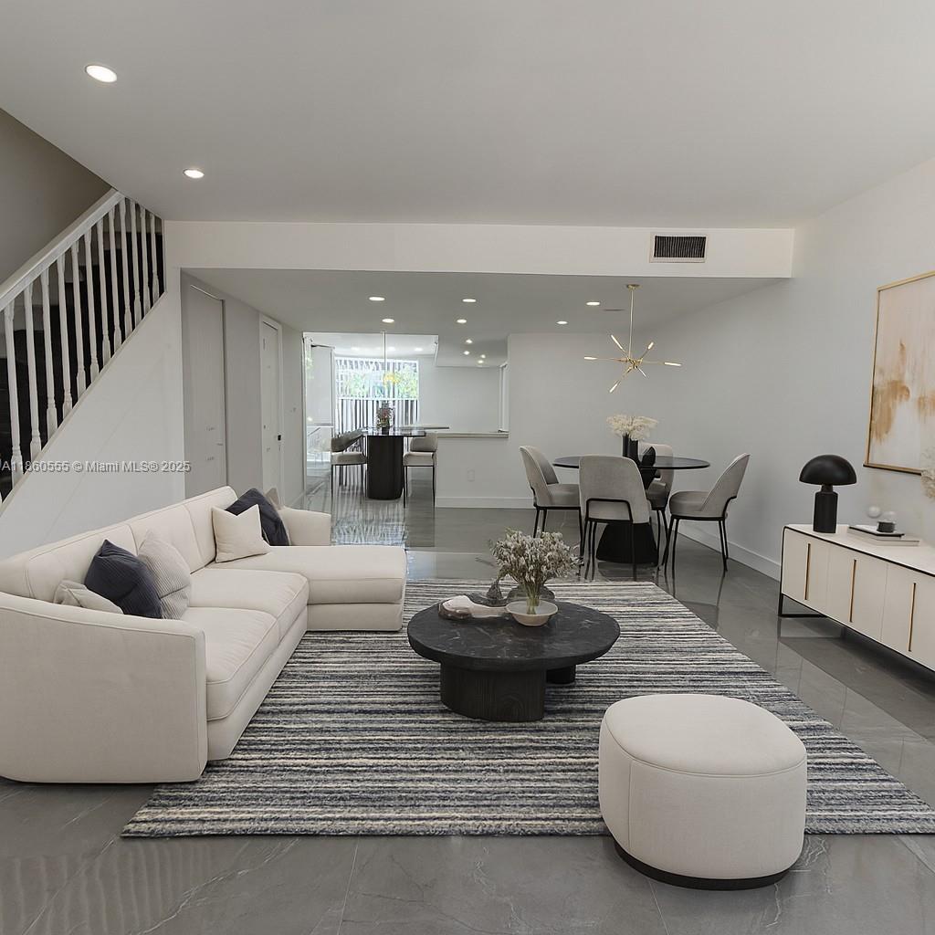 VENETIAN PARK I CONDO - Residential