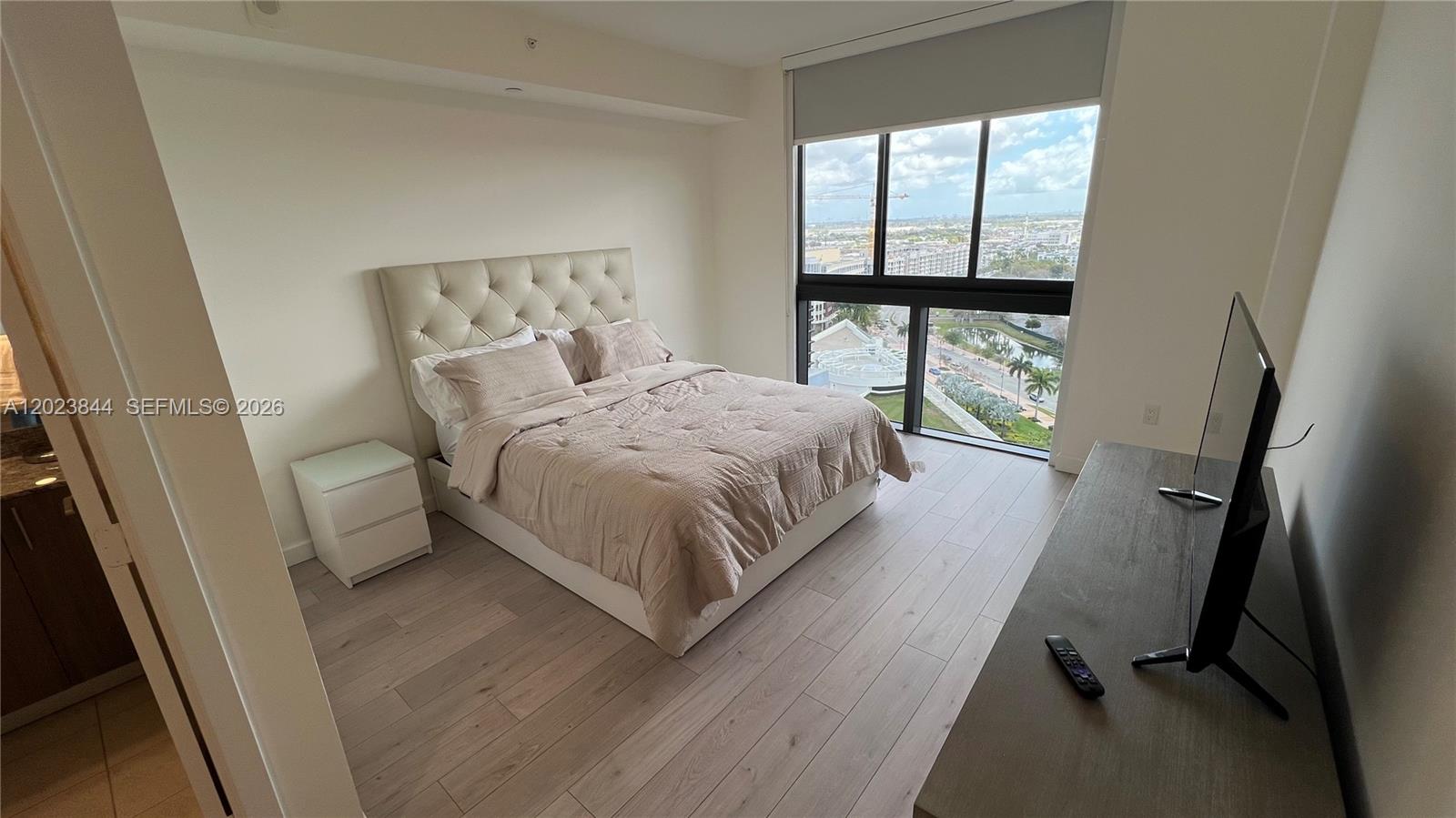 5350 Park Condo - Residential