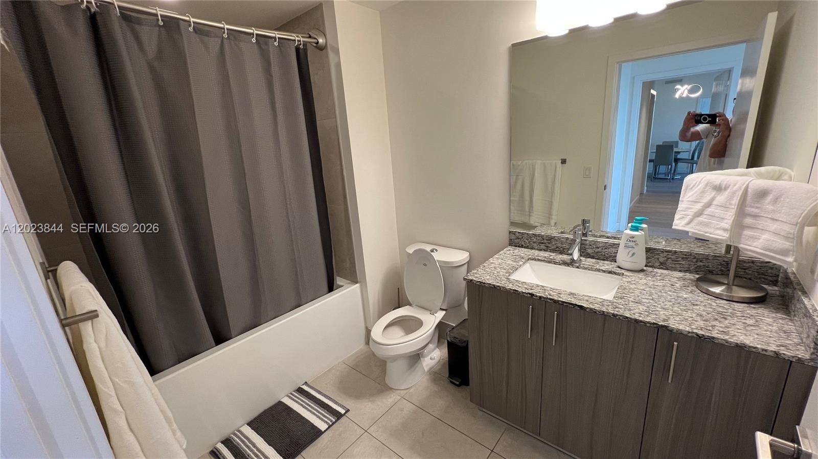 5350 Park Condo - Residential