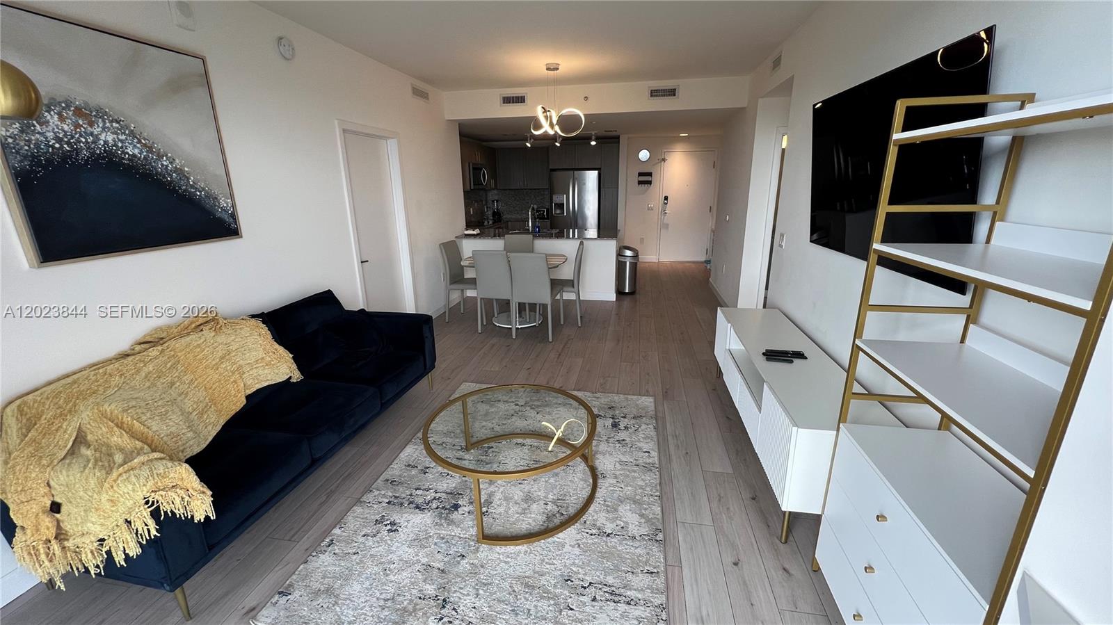 5350 Park Condo - Residential