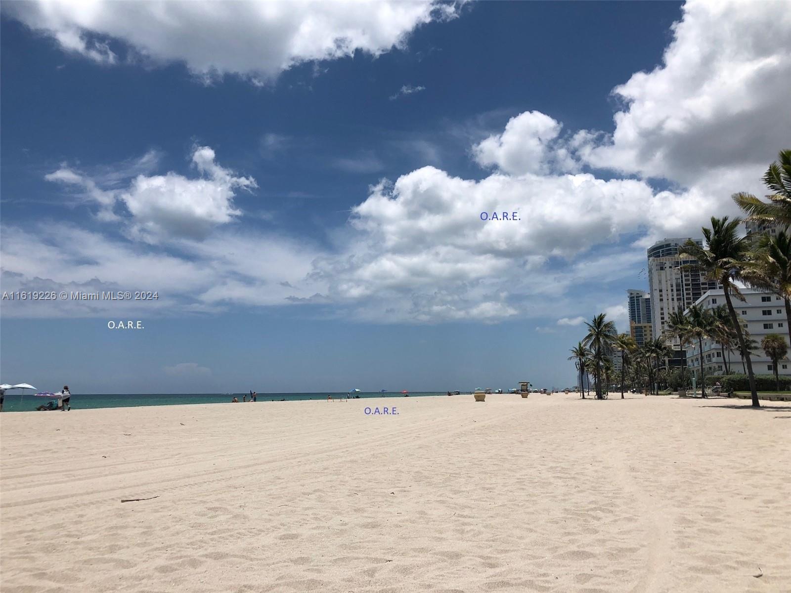 TIDES ON HOLLYWOOD BEACH - Residential
