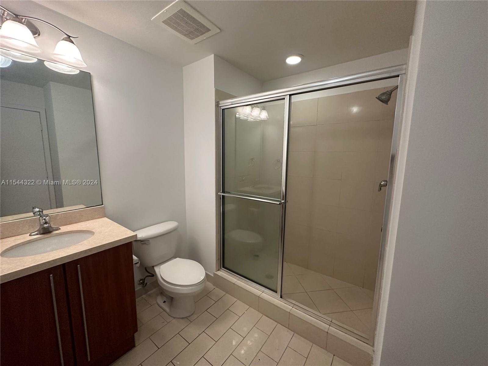 THE AXIS ON BRICKELL COND - Residential