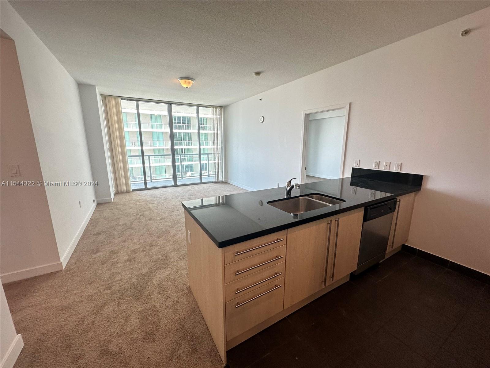 THE AXIS ON BRICKELL COND - Residential